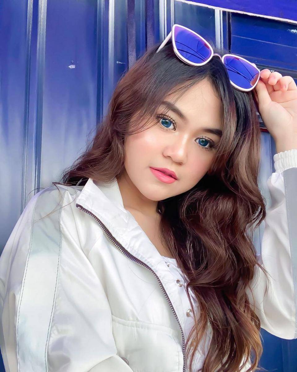 instagram.com/indrayanigr