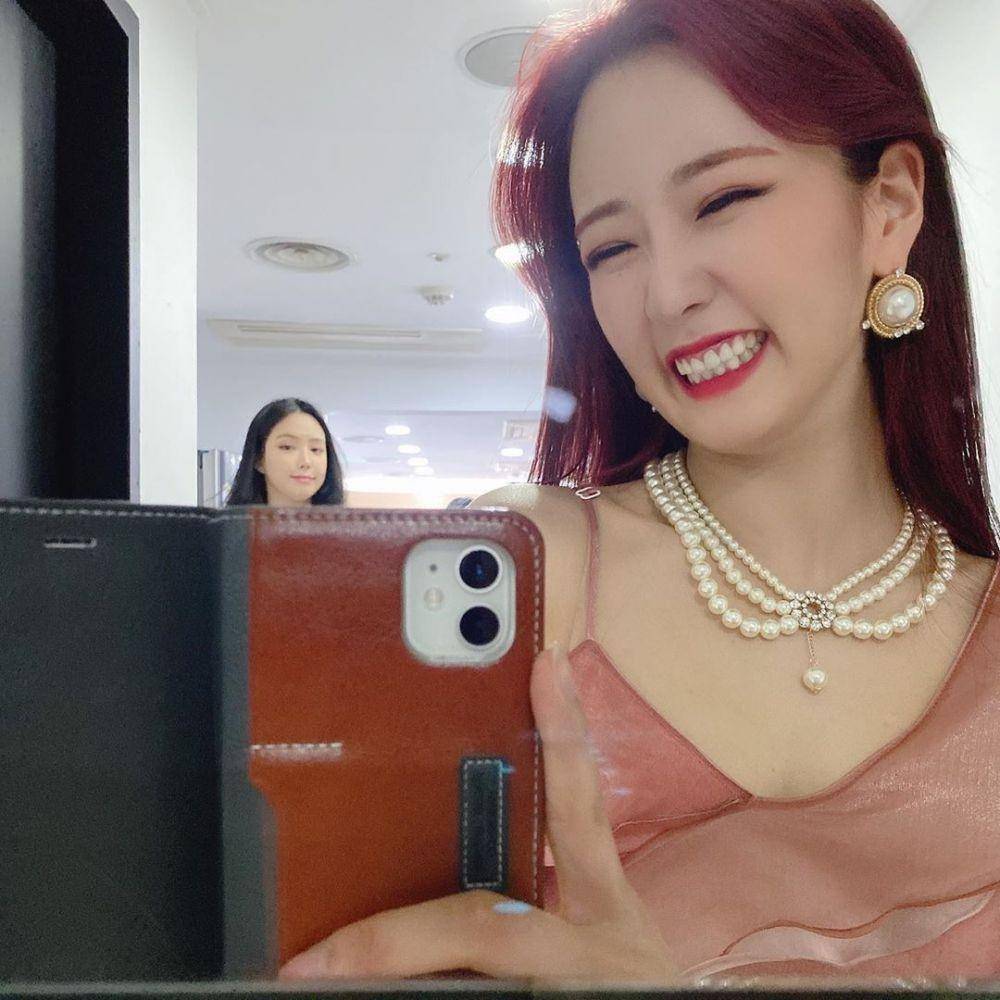 instagram.com/__yoonbomi__