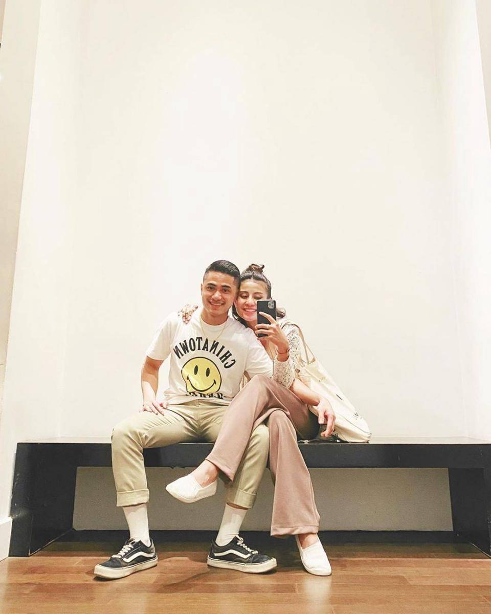 instagram.com/awkarin