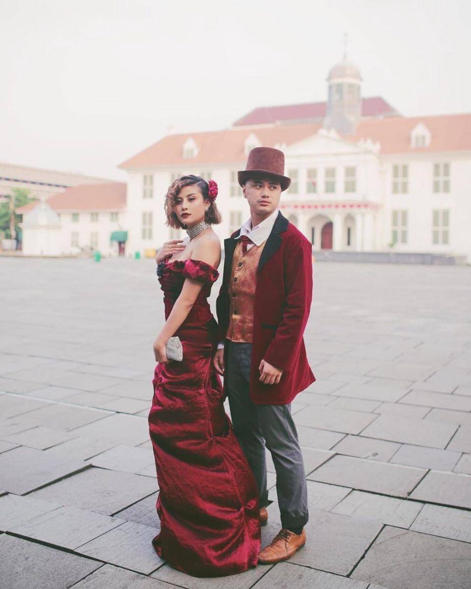 instagram.com/awkarin