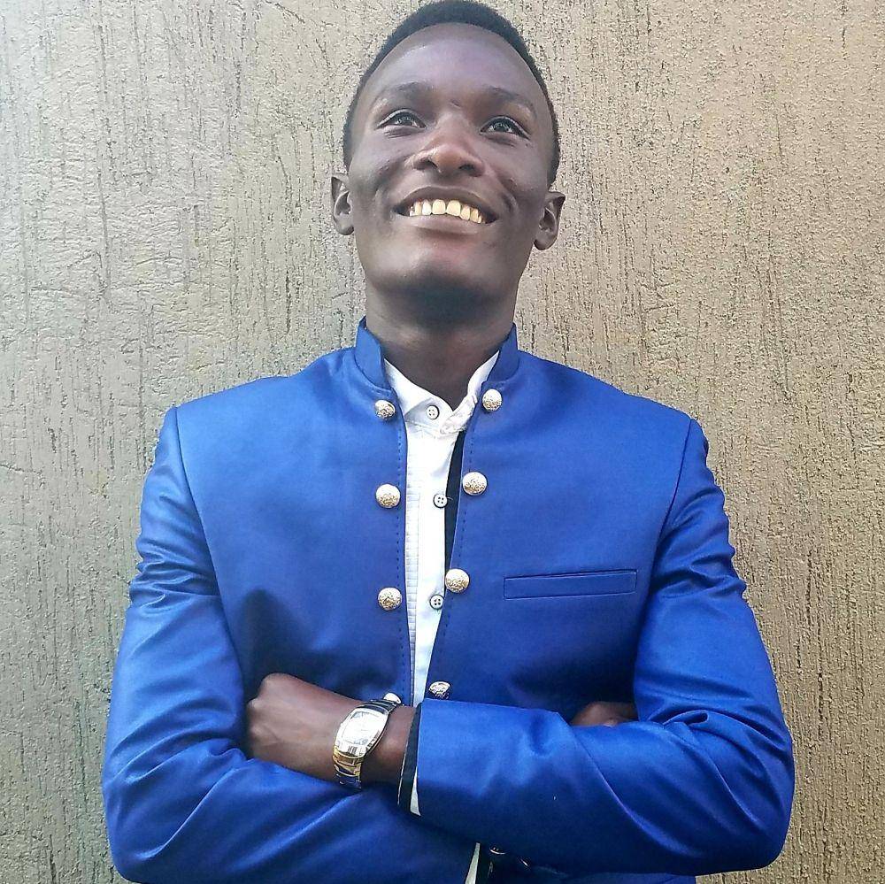 Hillary Humphrey Kaweesa percaya diri bisa menjadi calon presiden Uganda. Foto : Twitter / @Kwesagrey7