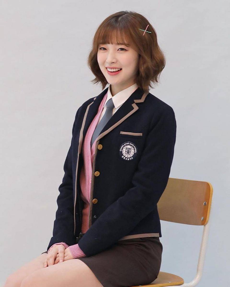 instagram.com/arinarchive