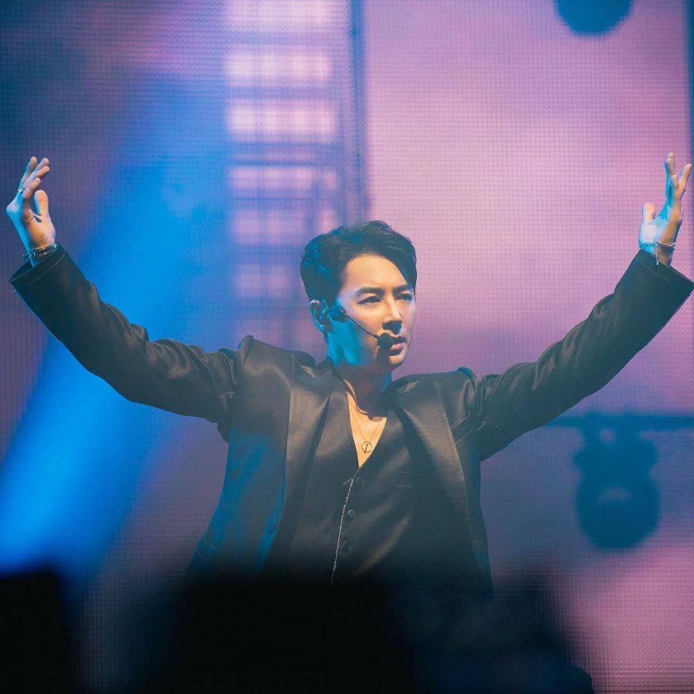 instagram.com/shinhwa_official