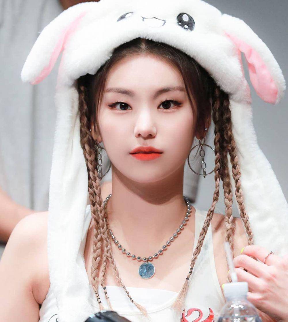instagram.com/yeji.itzy