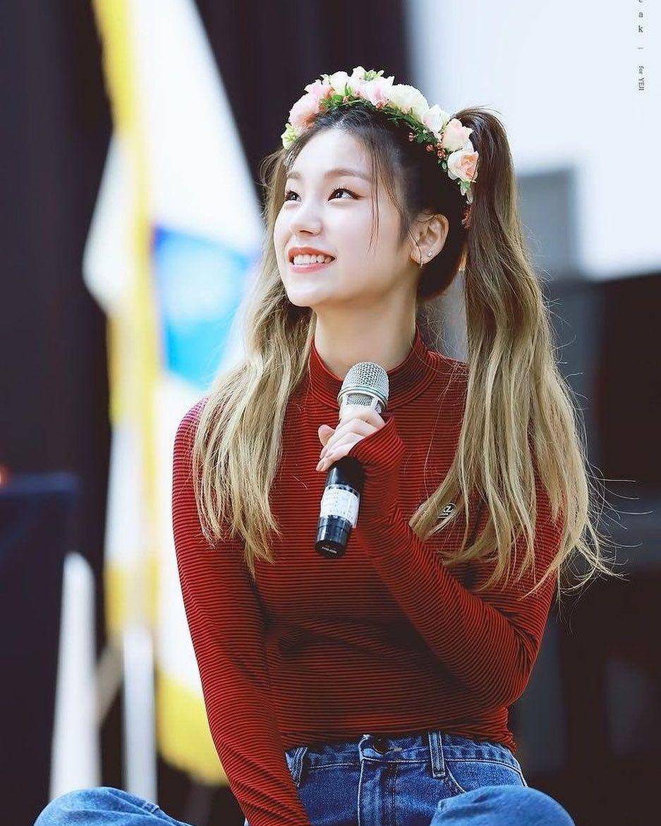 instagram.com/yeji.itzy
