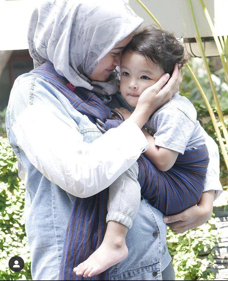 Instagram.com/adhityaputri/