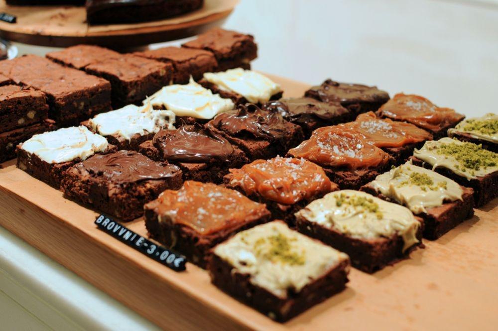 [QUIZ] Menebak Kepribadianmu Berdasarkan Brownies Favorit Kamu di Sini
