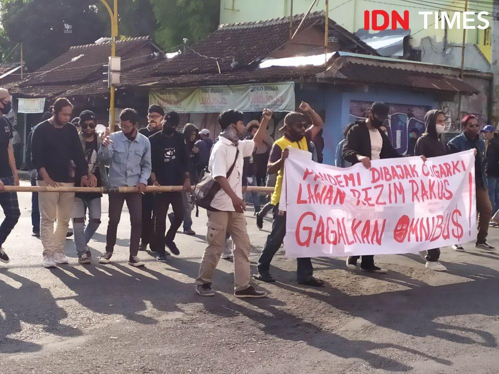 DPR Getol Bahas RUU Cipta Kerja, Aksi Gejayan Memanggil Digelar Lagi