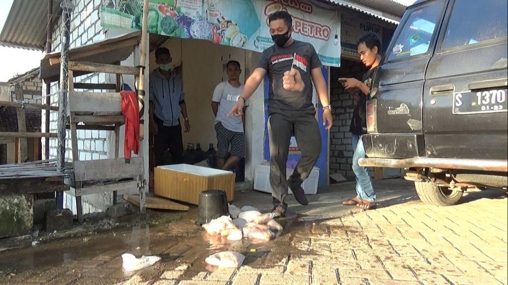 Warga Tuban Muntah-muntah Usai Makan Daging Bantuan dari Pemerintah