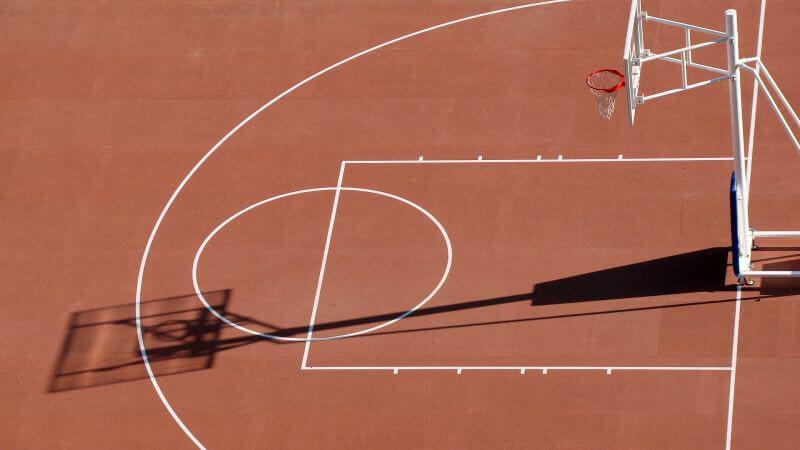 Ukuran Lapangan Bola Basket dengan Gambar dan Sejarahnya