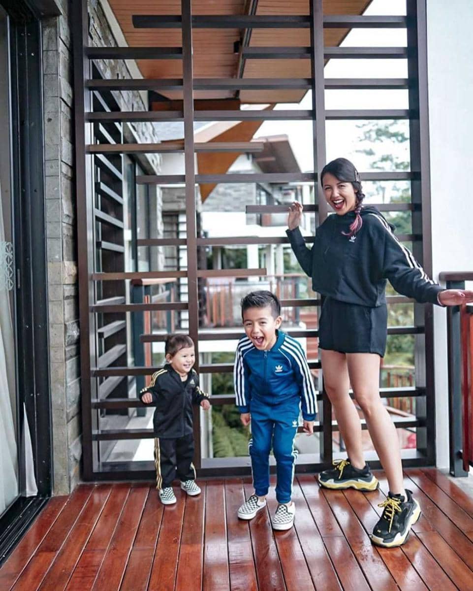 Instagram.com/mrssharena