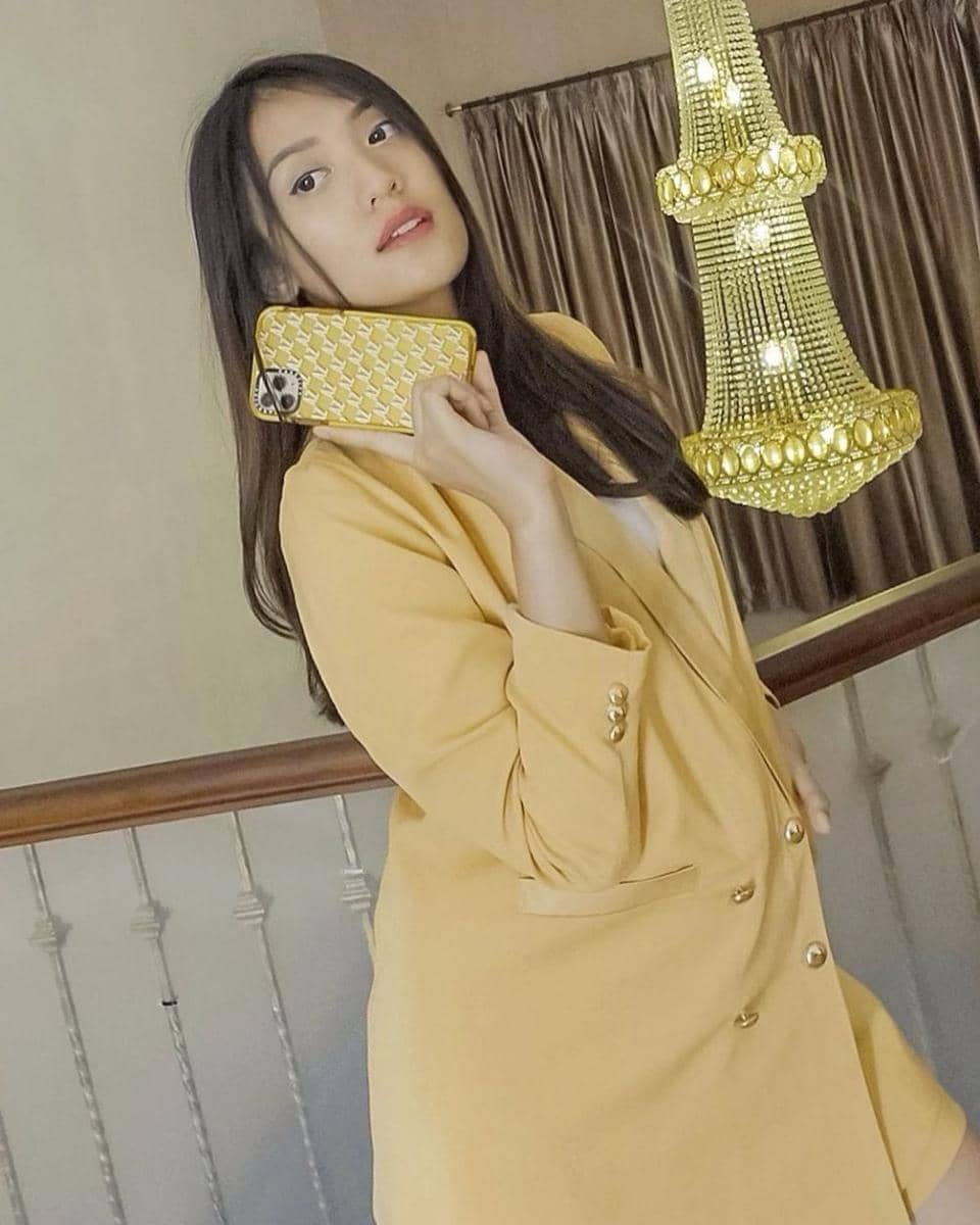 Instagram.com/anissaziza