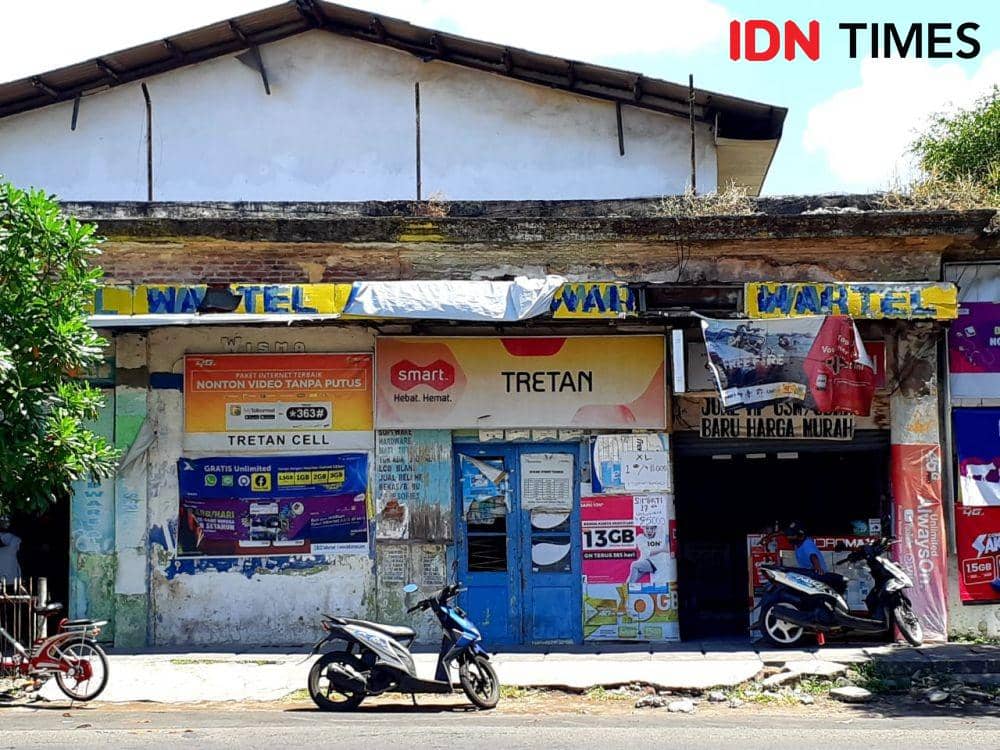 Kos-kosan berkedok konter pulsa di salah satu bagian Penjara Kalisosok, Surabaya. IDN Times/Ardiansyah Fajar