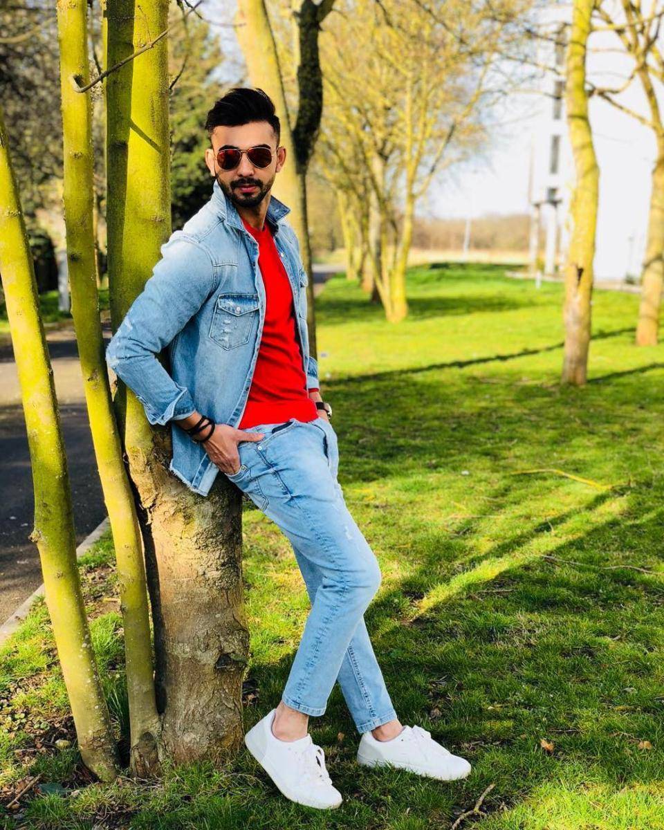 Instagram.com/i.m.abhishekk