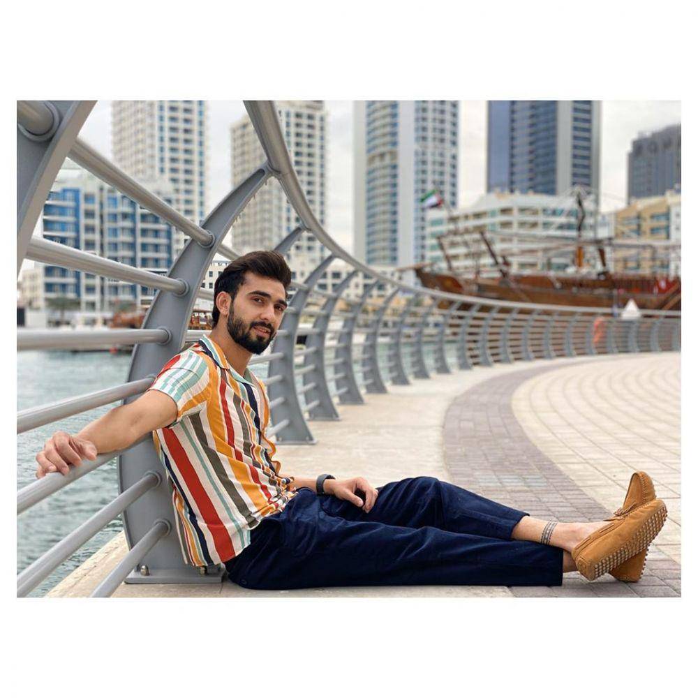 Instagram.com/i.m.abhishekk