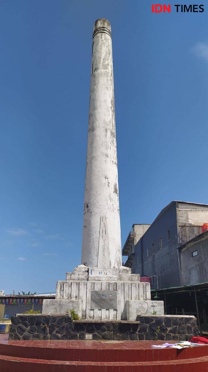Tugu Pahlawan di Kota Makassar. IDN Times/Asrhawi Muin