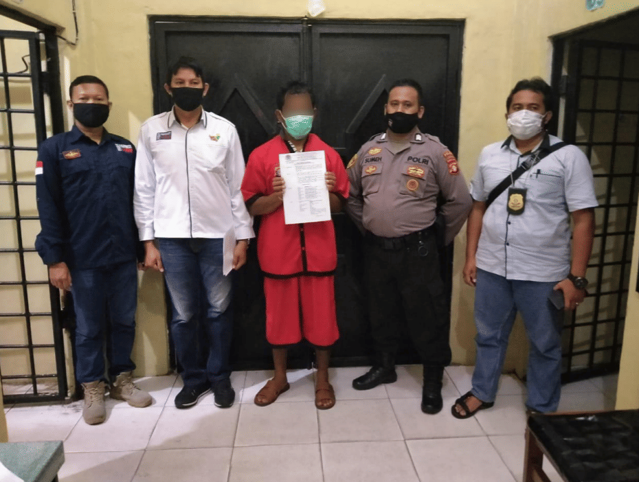 Tersangka A penyelundup kayu di Kotawaringin, Kalimantan Tengah (Dok.KLHK)