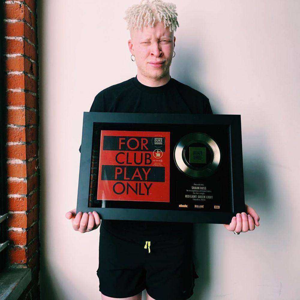 instagram.com/shaunross