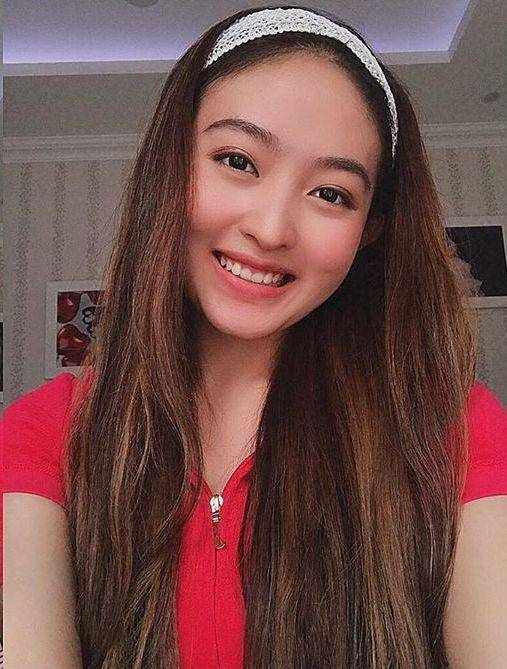 instagram.com/natashawilona12