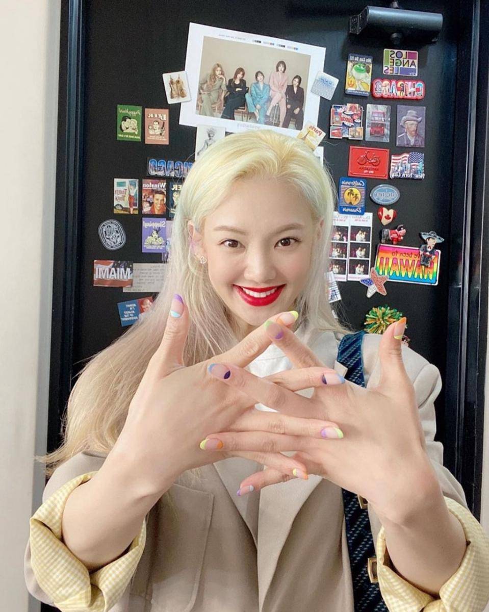 Instagram.com/hyoyeon_x_x
