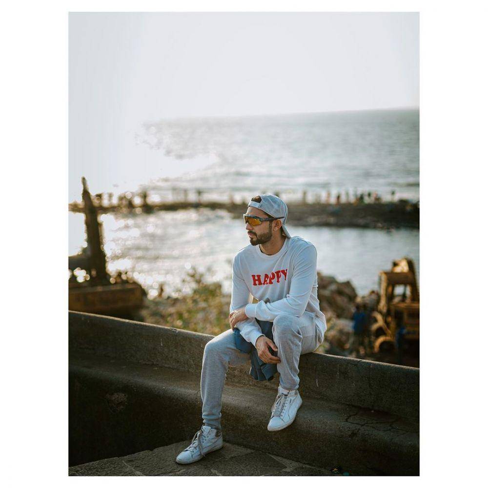 Instagram.com/i.m.abhishekk