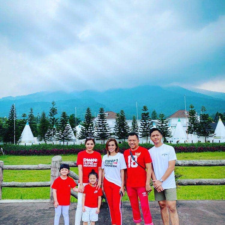 instagram.com/ananghijau