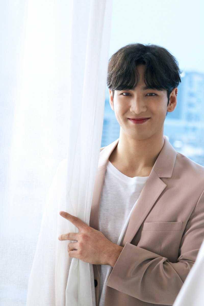 twitter.com/NUESTNEWS