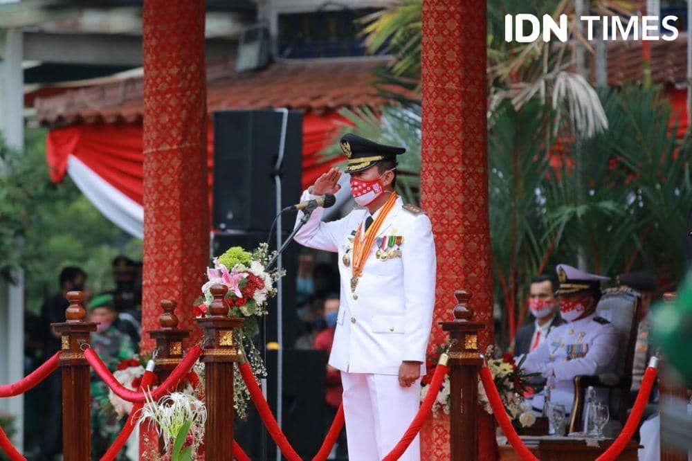 Situasi upacara bendera HUT RI ke-75 di Palembang (IDN Times/Feny Maulia Agustin)