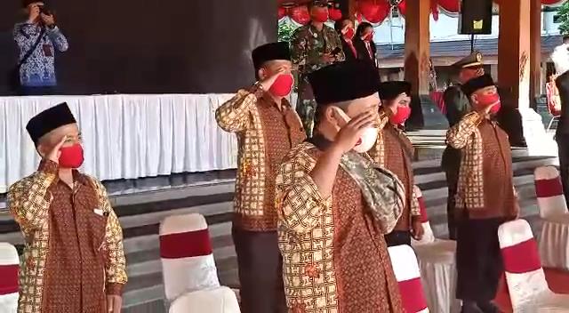 Sedih Ingat Anak Istri, Napiter Kembali NKRI dan Ikut Upacara HUT RI
