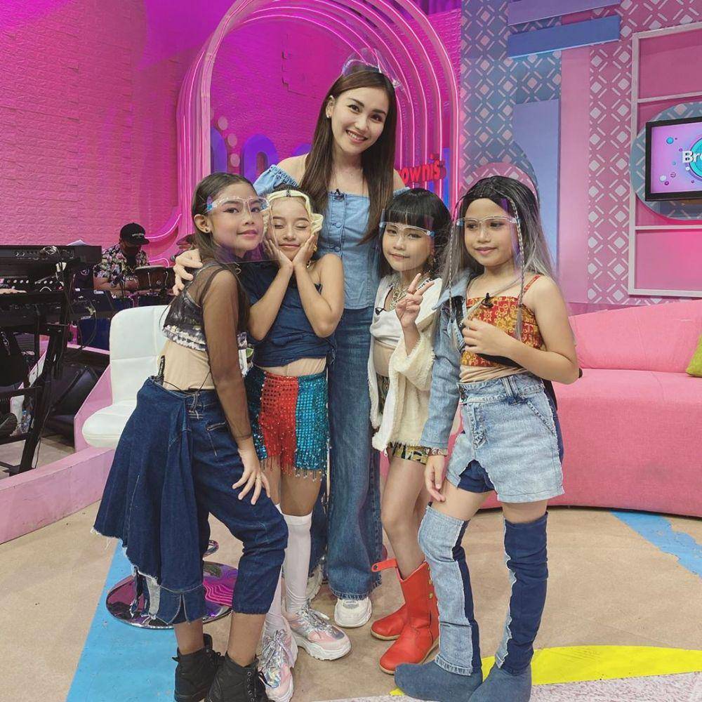 instagram.com/ayutingting92