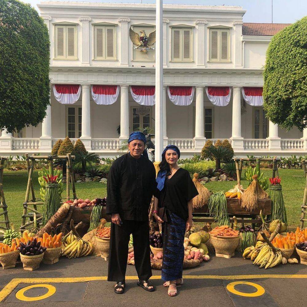 instagram.com/triawanmunaf