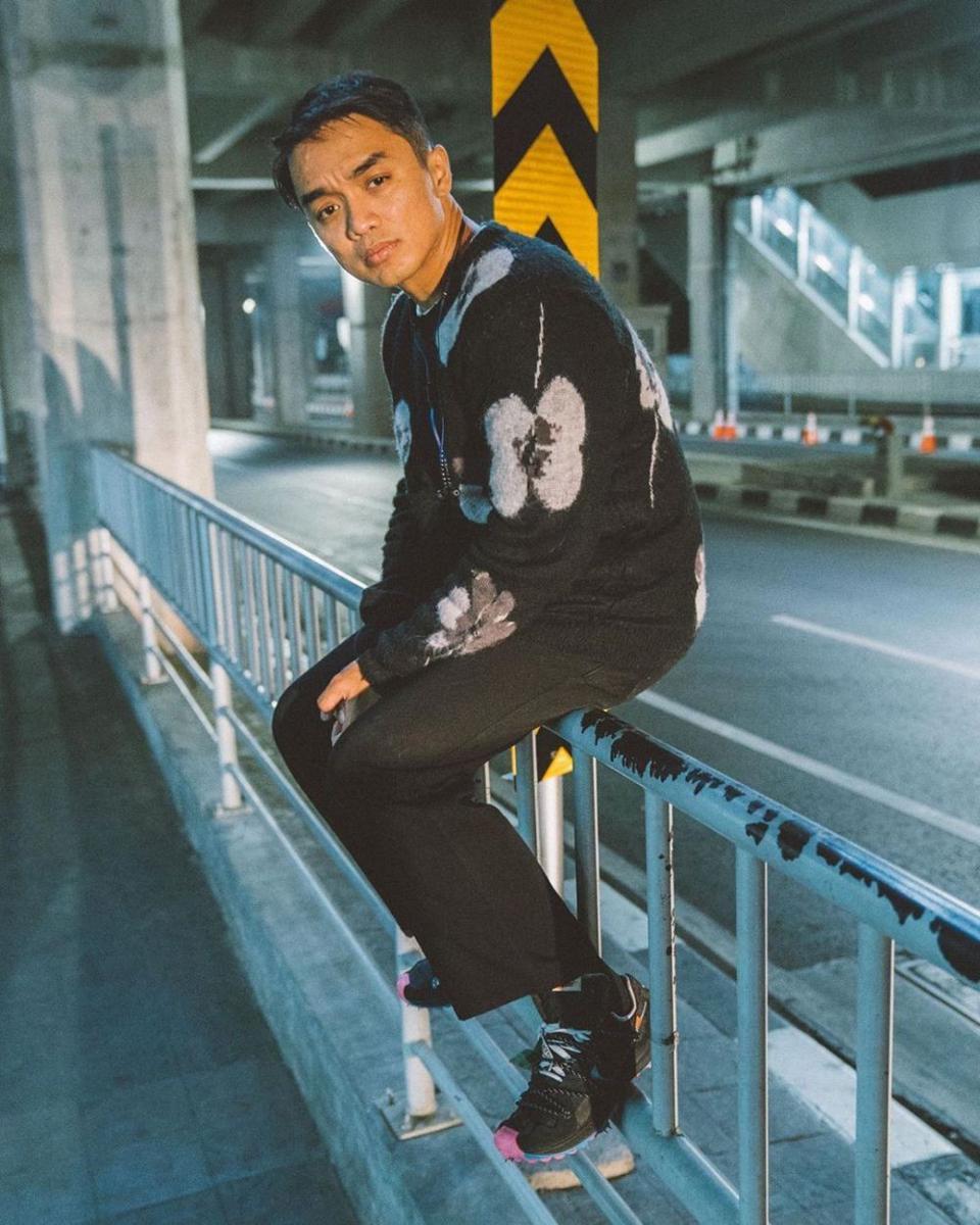 Pernah Digigit Fans, 12 Fakta Dipha Barus yang Jarang Kamu Tahu