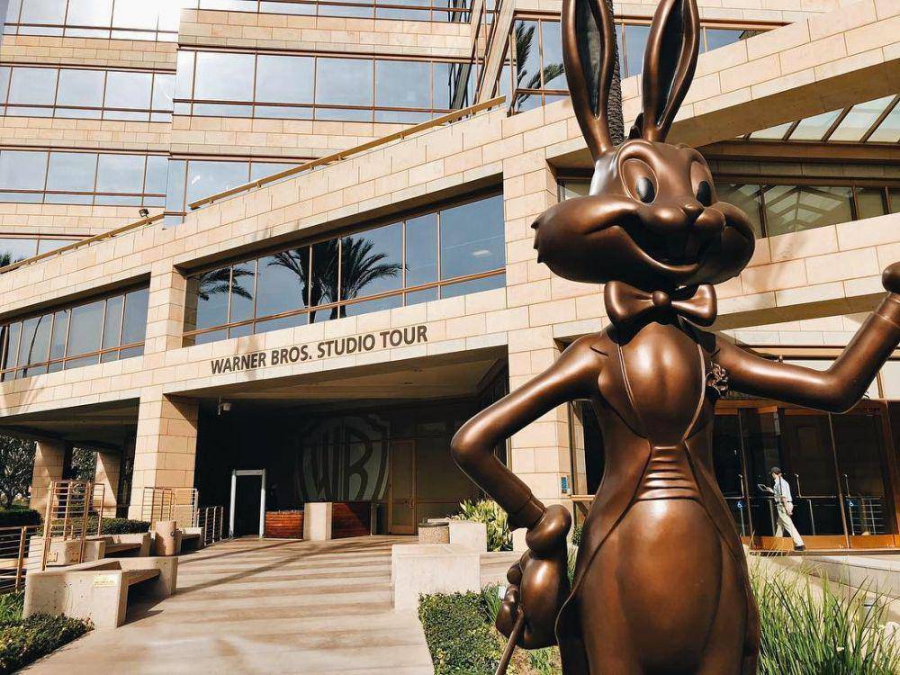 Studio Warner Bros. yang merupakan bagian dari perusahaan induk WarnerMedia. twitter.com/WarnerMedia