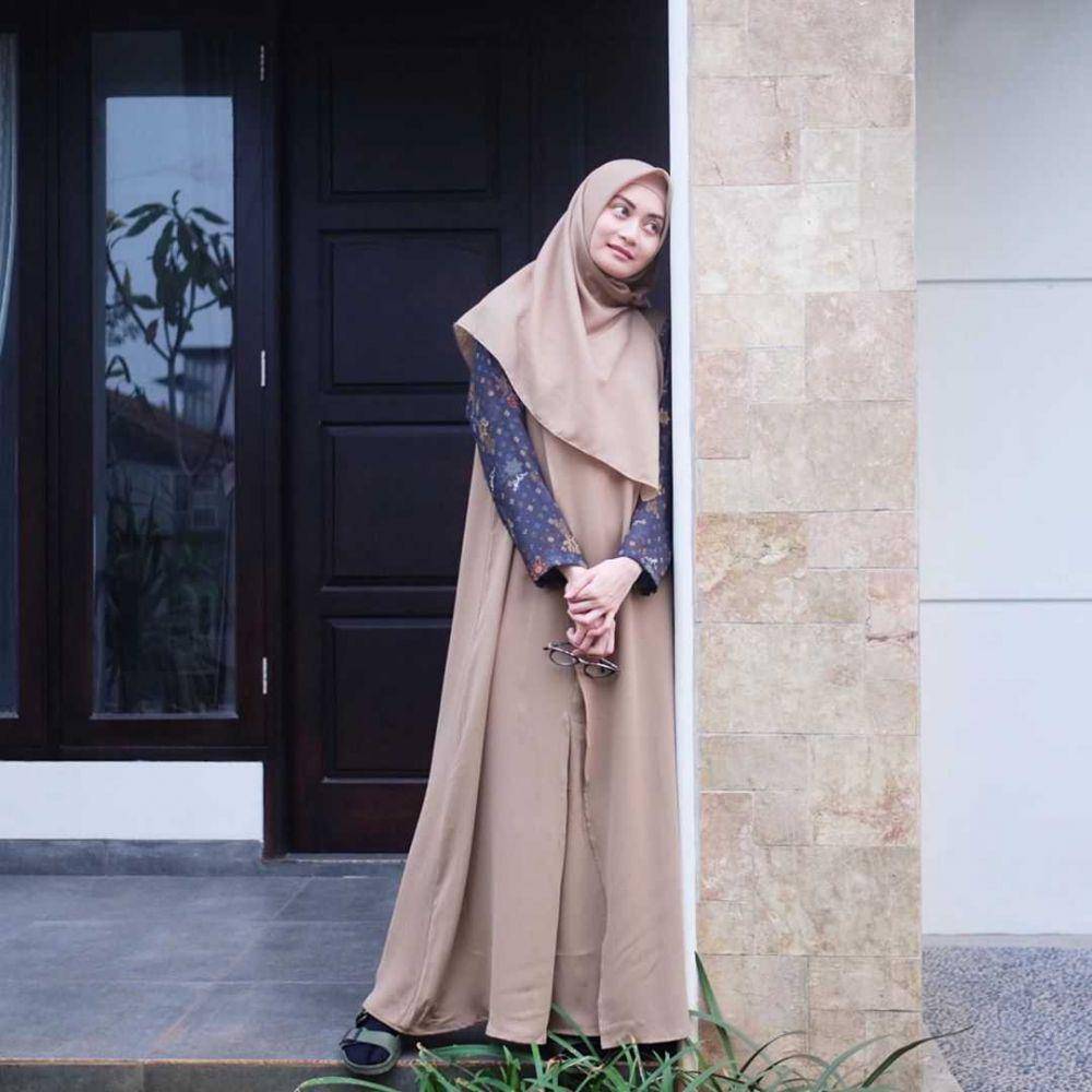 Instagram.com/ayupratiwi