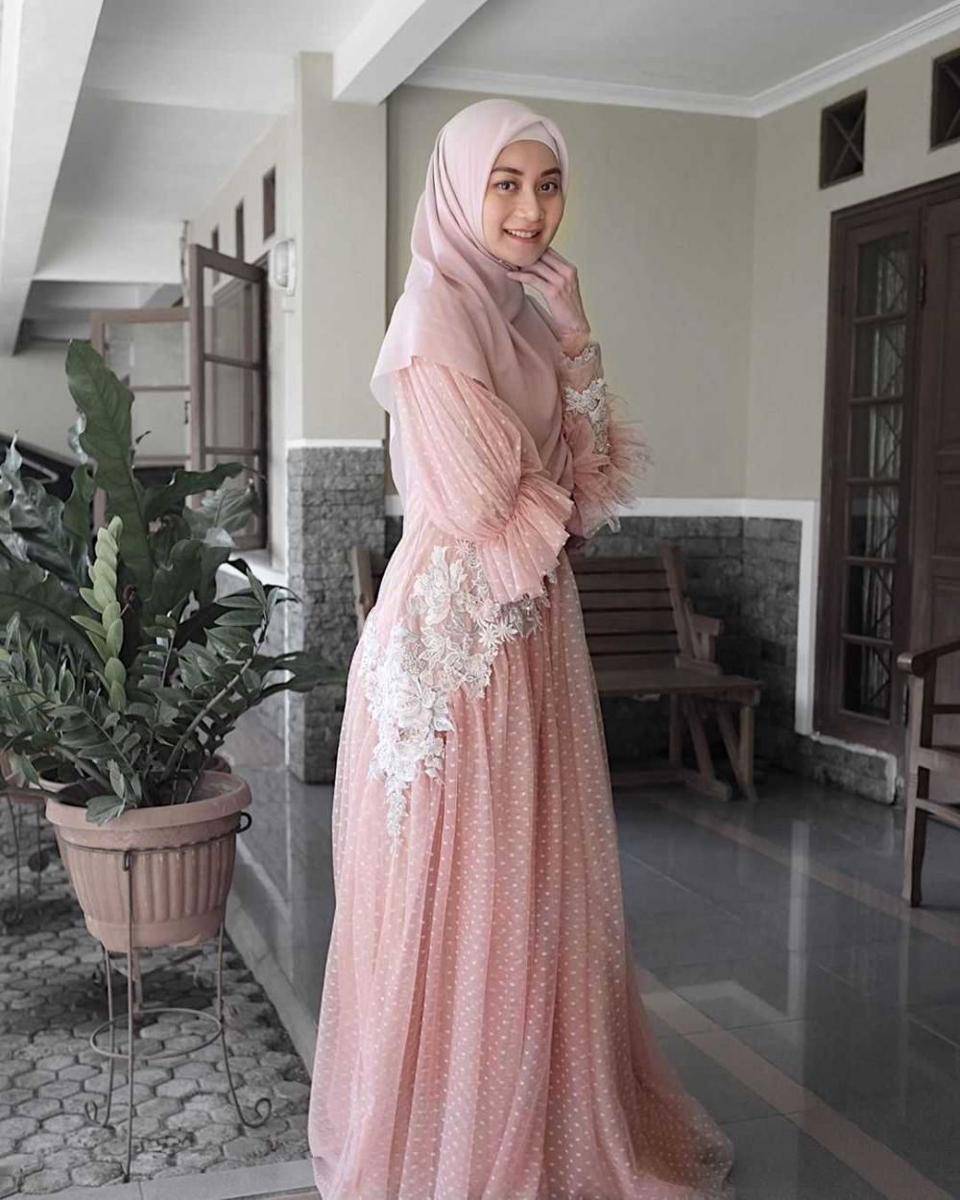 Instagram.com/ayupratiwi