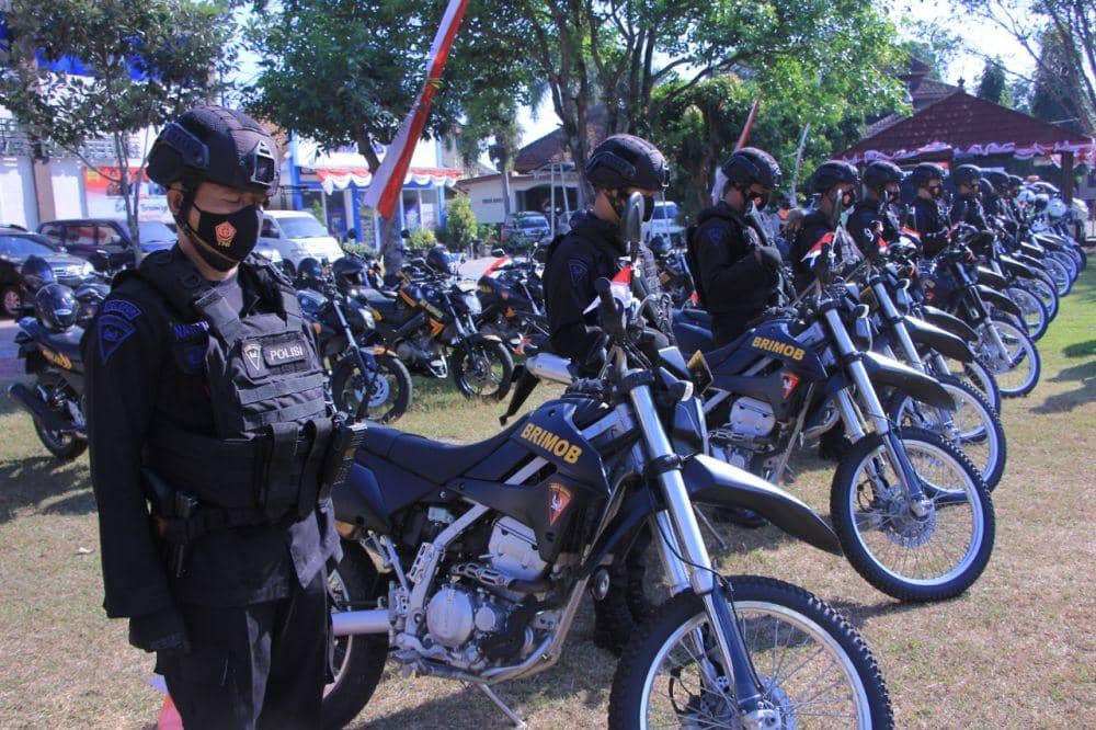 Personel dari Brimob Polda Jawa Timur juga terlibat dalam pengamanan malam 1 Suro dan 1 Suro. Dok. IDN Times/Humas Polres Madiun
