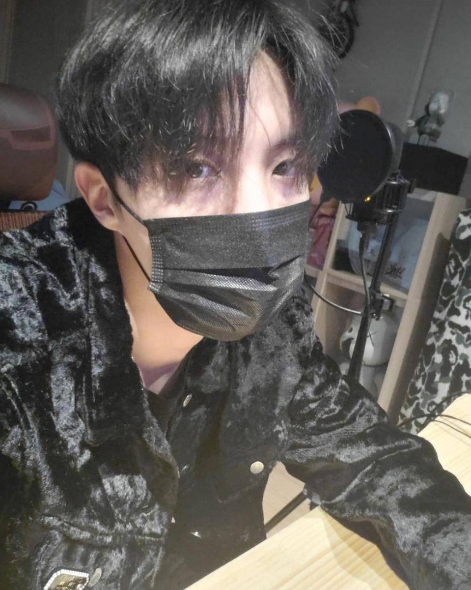 Instagram.com/bts_jhope