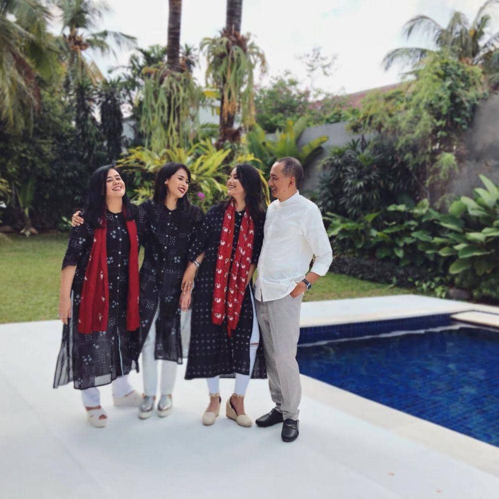 instagram.com/akhairunnisa