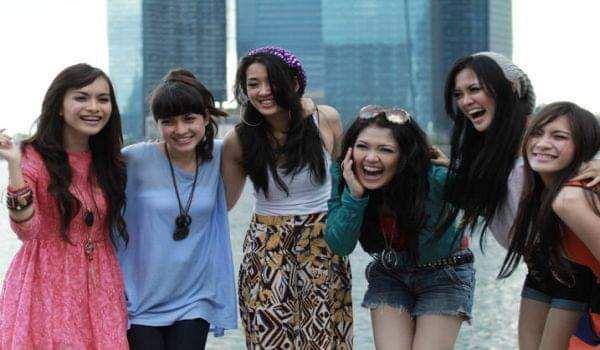 facebook.com/tina with d'girls