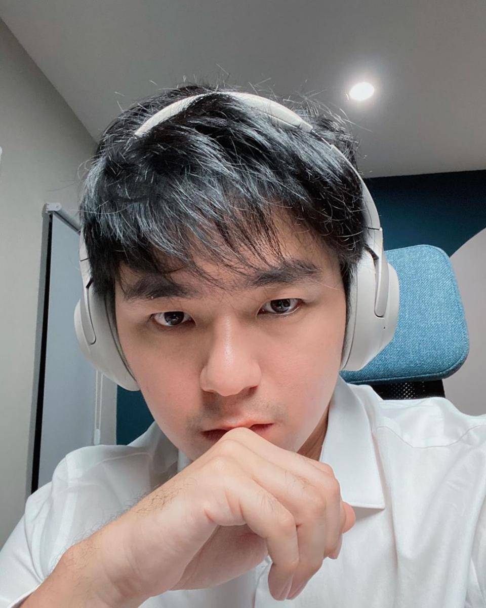 Instagram.com/ykhendrawan