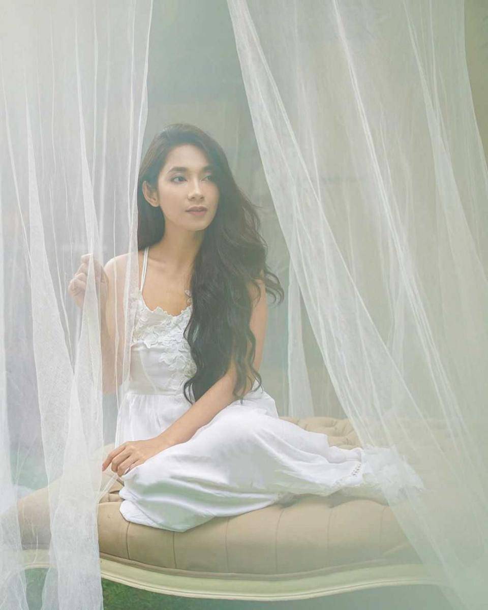 Instagram.com/dindakirana.s