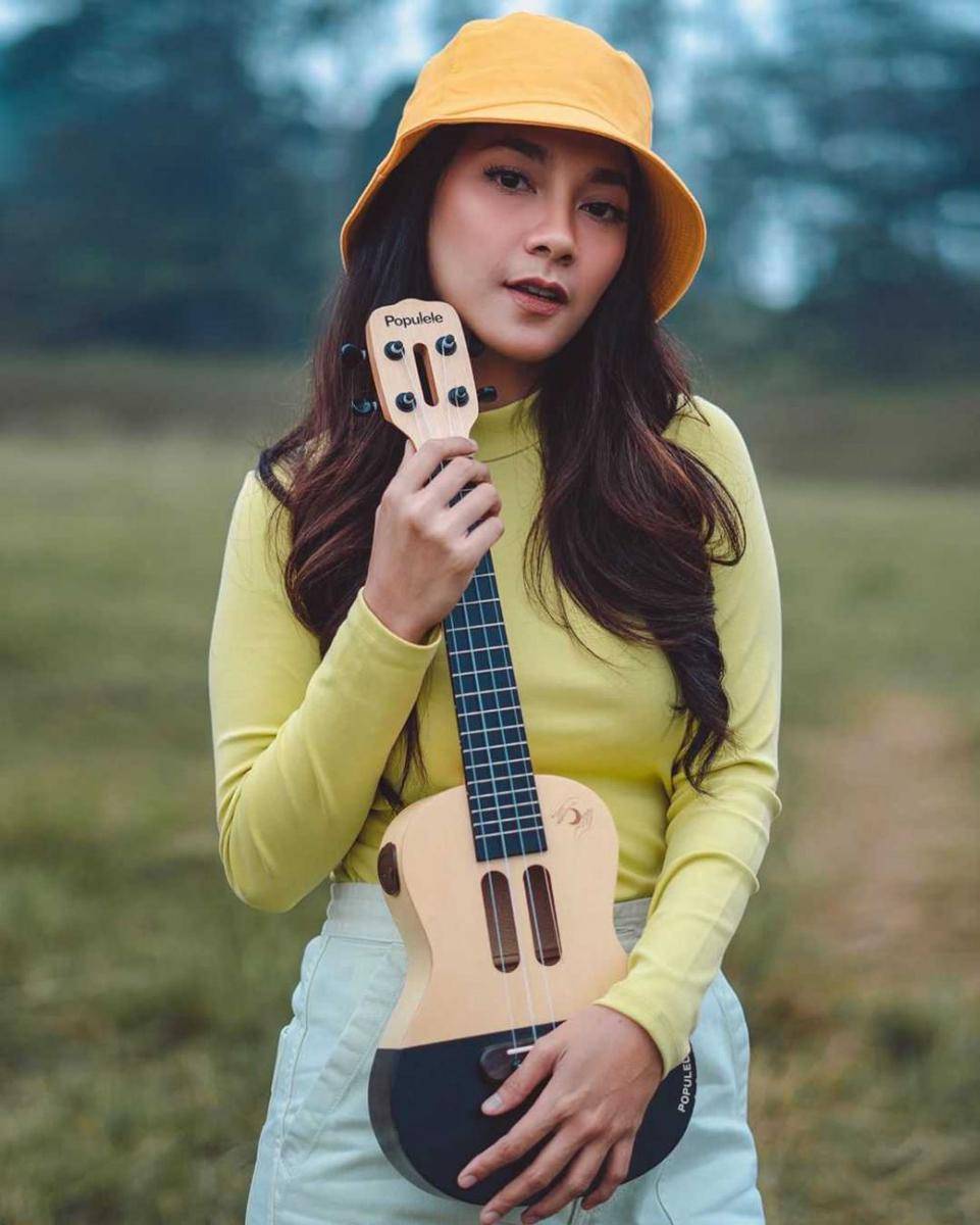 Instagram.com/dindakirana.s