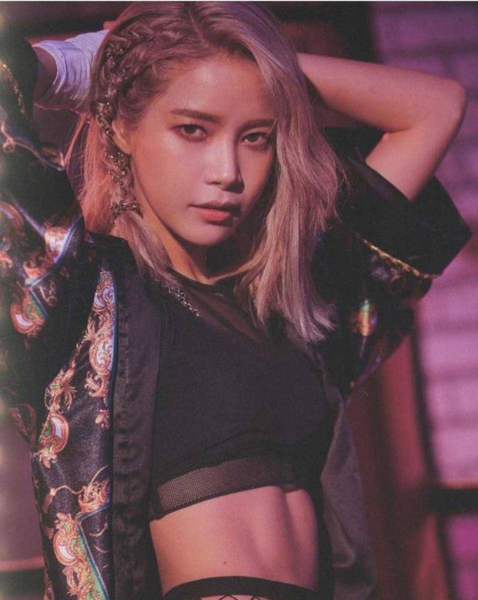 Instagram.com/solar.mamamoo