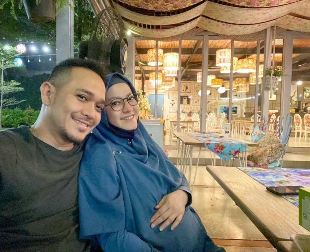 Bikin Salut, 10 Potret Keseharian Fadlan Muhammad yang Family Man Abis