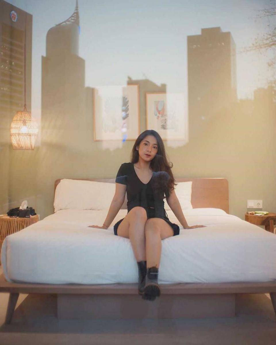 Instagram.com/dindakirana.s