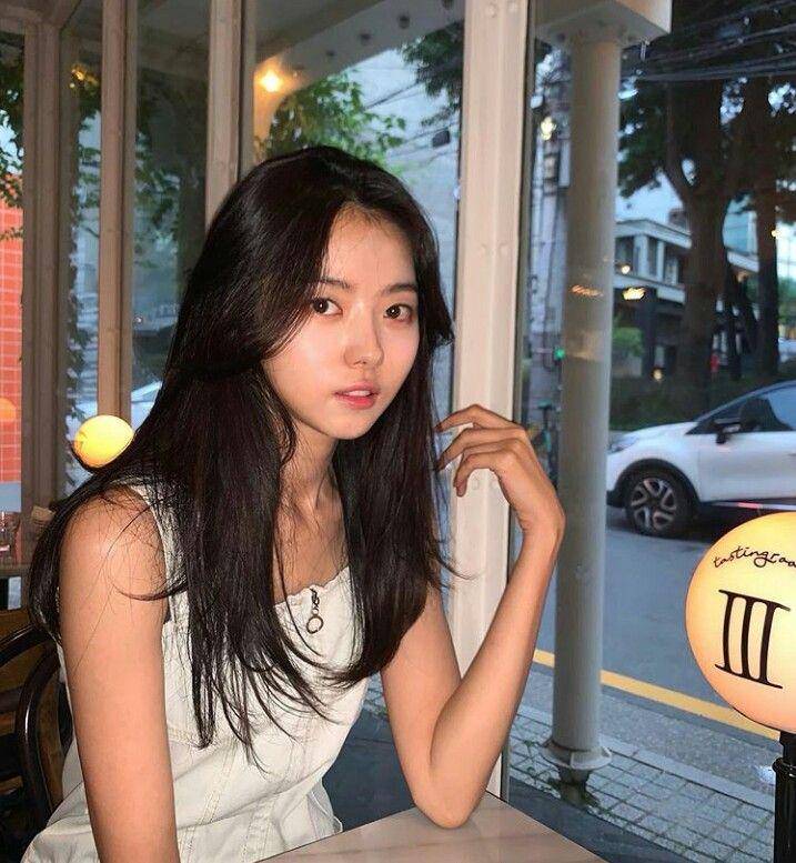 instagram.com/nayoung_lim95