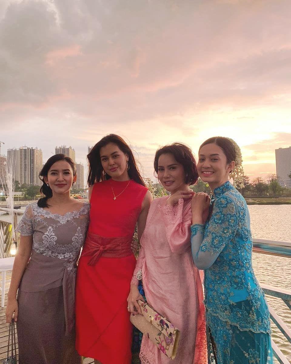 instagram.com/neng_risma