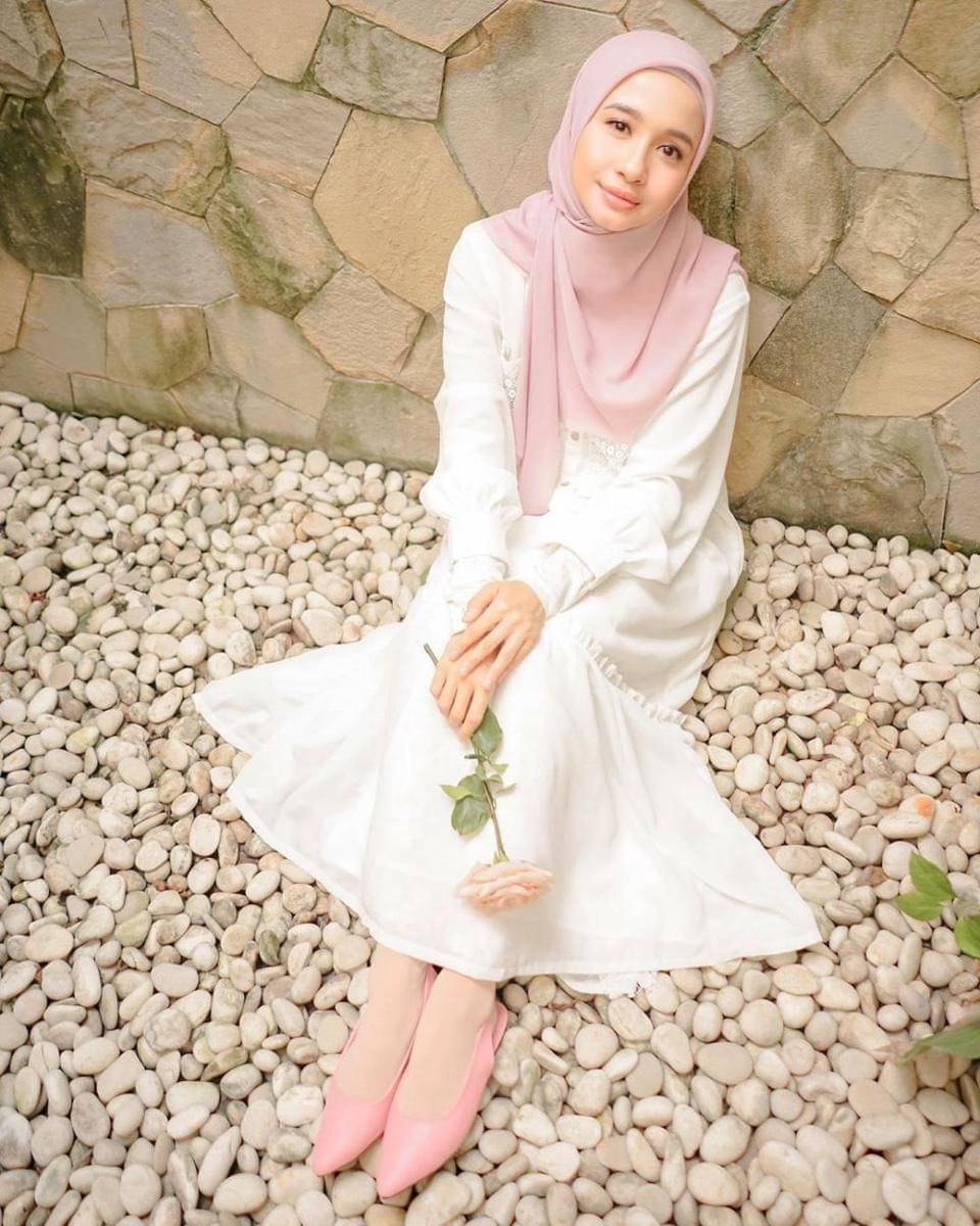 instagram.com/laudyachynthiabella