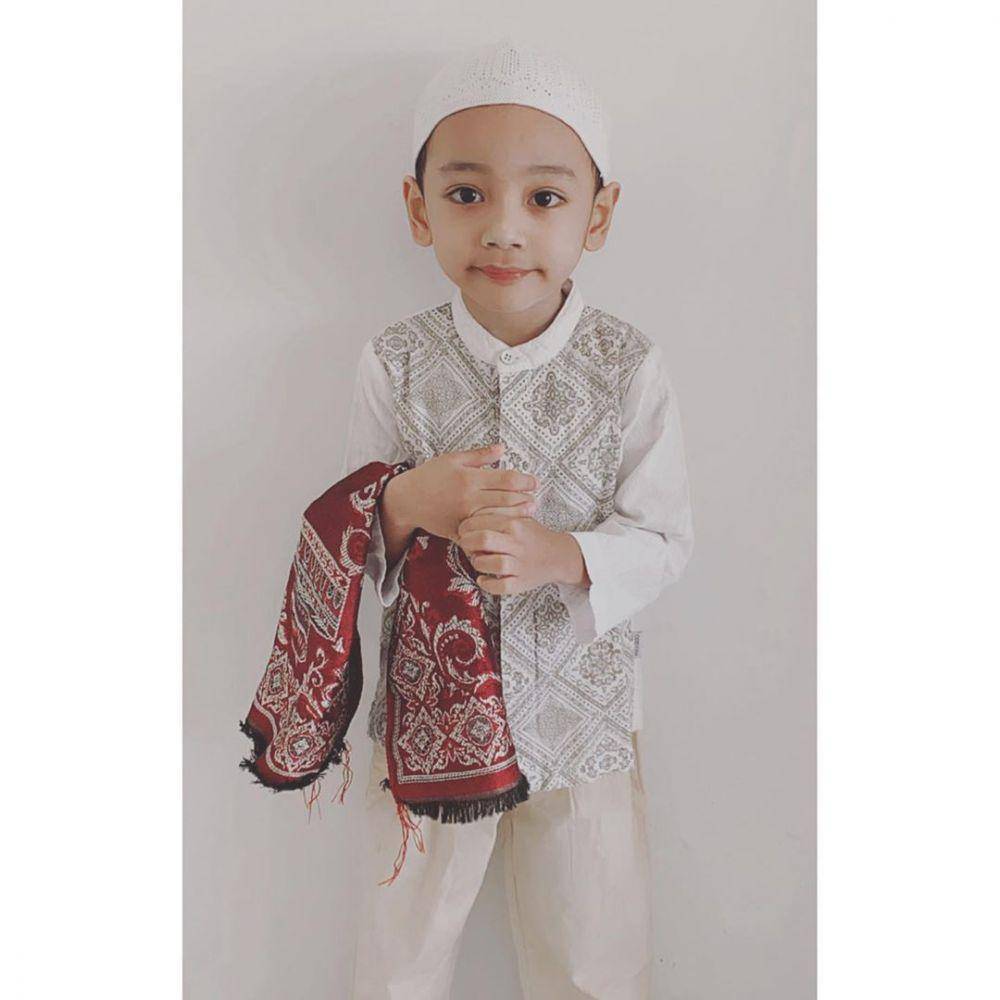 instagram.com/uutpermatasari