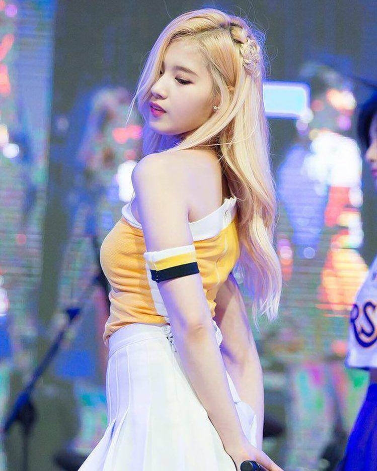 instagram.com/sana.twice.kr/